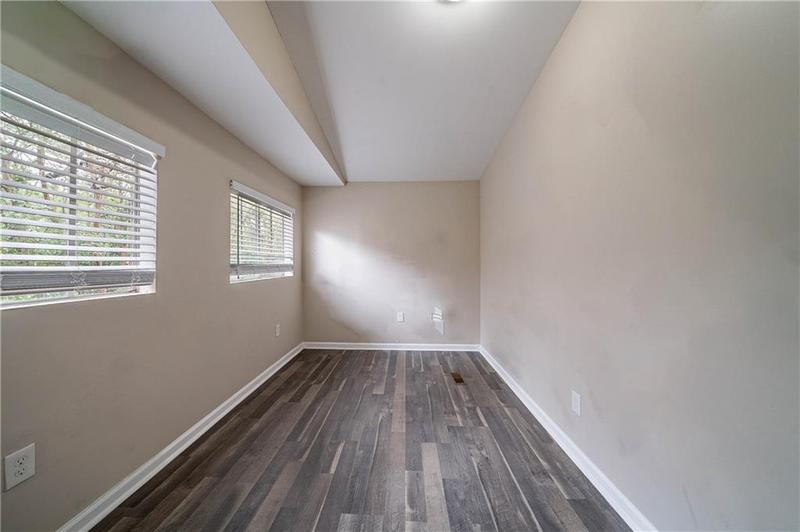 Image for property 3680 Brookcrest Circle, Decatur, GA 30032