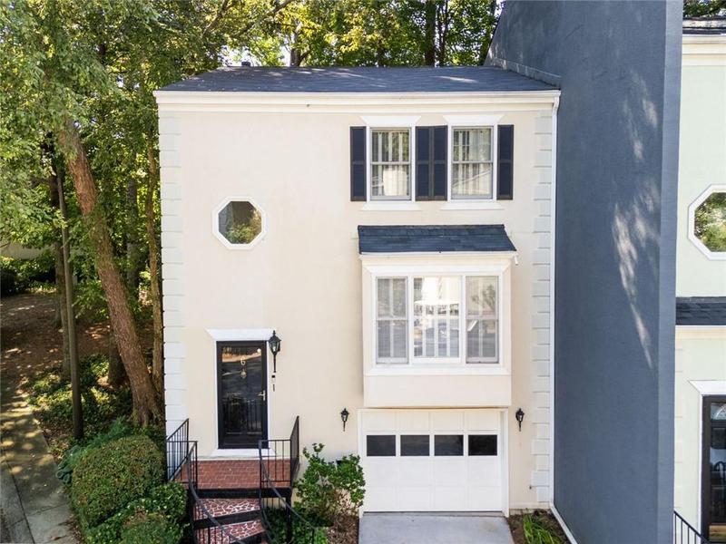 Image for property 6 Sycamore Station, Decatur, GA 30030