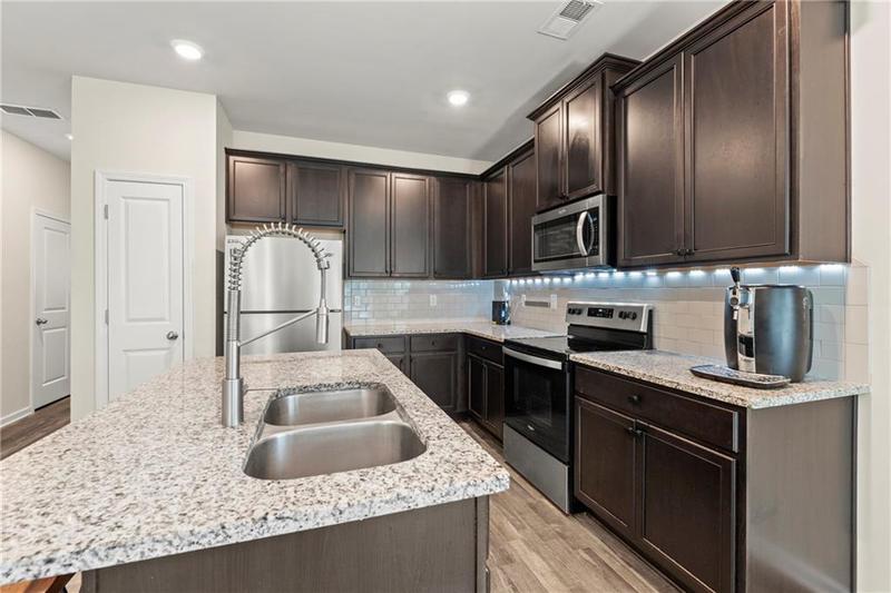 Image for property 7041 Livia Point, Riverdale, GA 30296