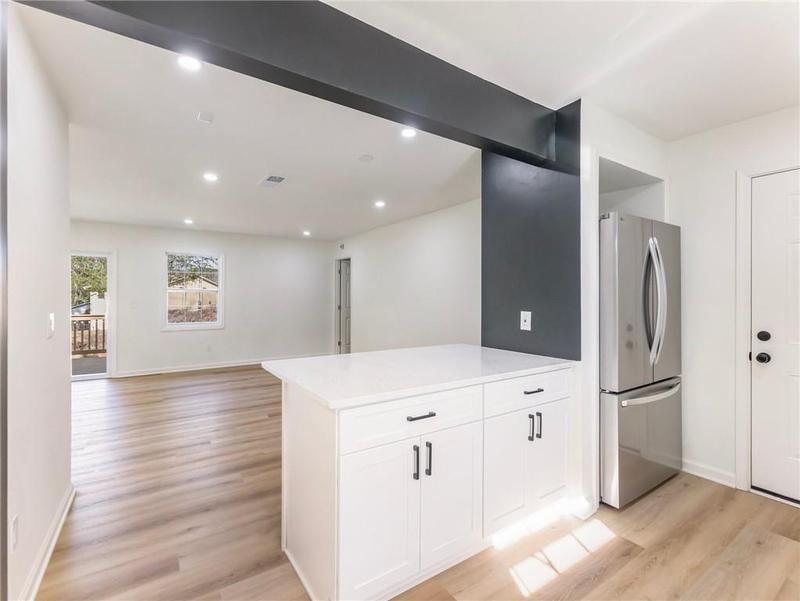 Image for property 1783 Big Valley Lane, Stone Mountain, GA 30083
