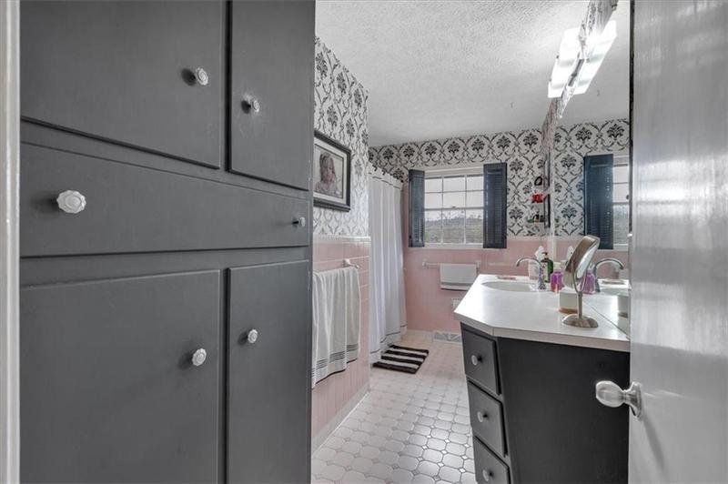 Image for property 383 Valley Grove Road, Cedartown, GA 30125