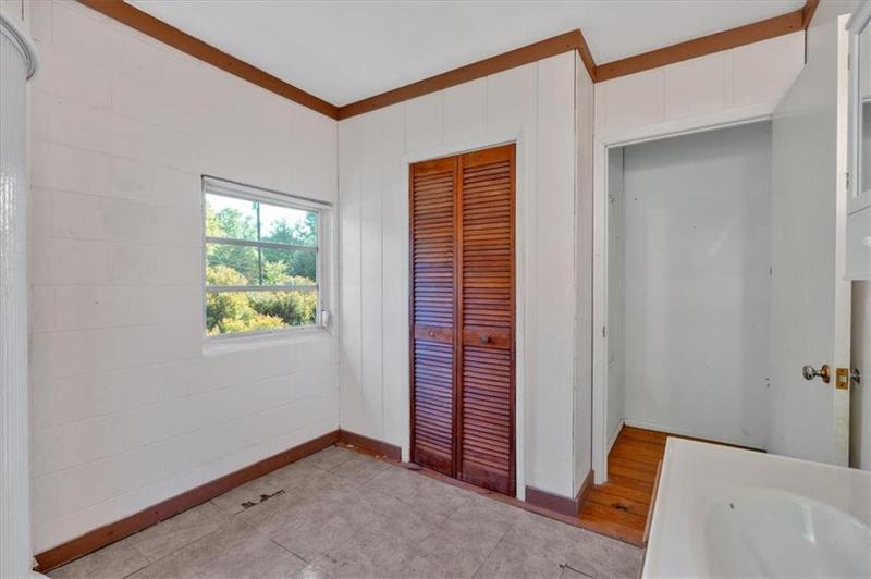 Image for property 383 Valley Grove Road, Cedartown, GA 30125