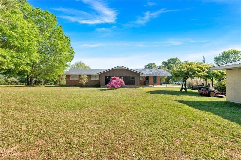 Image for property 383 Valley Grove Road, Cedartown, GA 30125