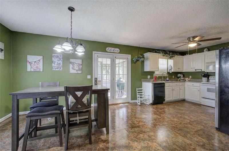 Image for property 3 Blueberry Lane, Rome, GA 30161