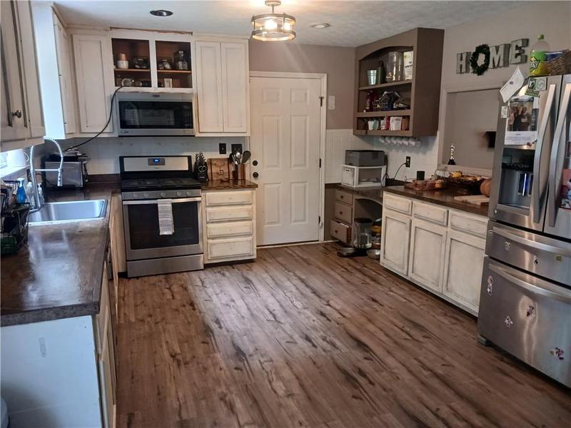 Image for property 147 Sheppard Drive, Newnan, GA 30263