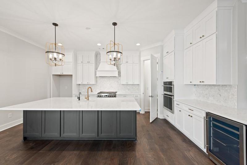 Image for property 4002 Moody Lane, Woodstock, GA 30188