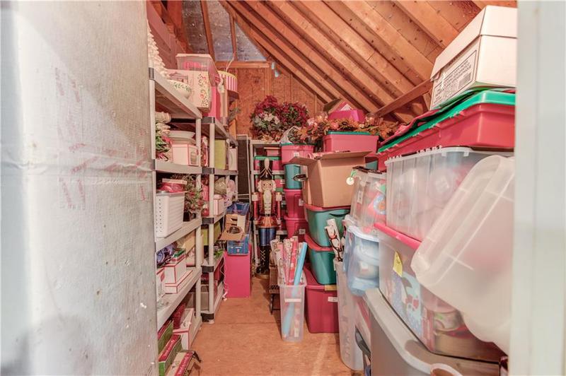 Image for property 623 Old Collins Road, Hoschton, GA 30548