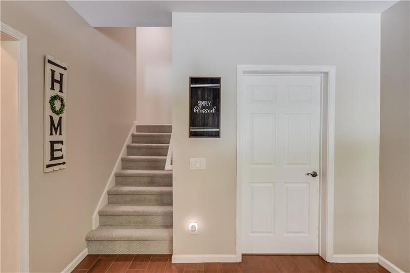Image for property 623 Old Collins Road, Hoschton, GA 30548