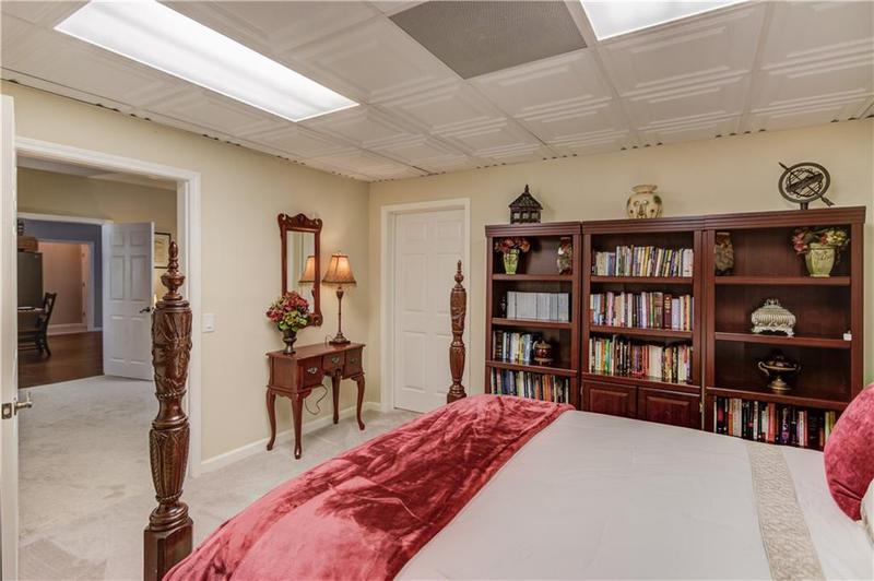 Image for property 623 Old Collins Road, Hoschton, GA 30548