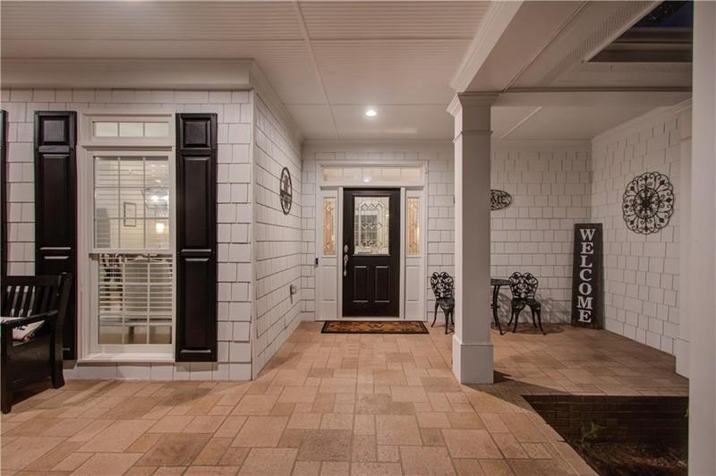 Image for property 623 Old Collins Road, Hoschton, GA 30548