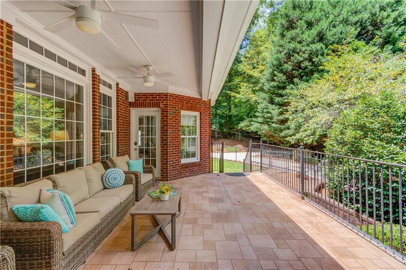 Image for property 623 Old Collins Road, Hoschton, GA 30548