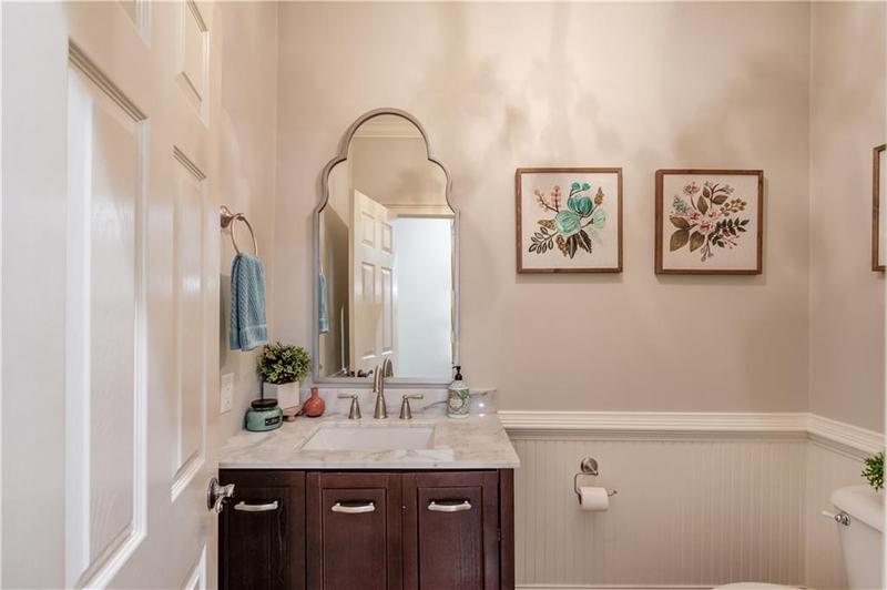 Image for property 623 Old Collins Road, Hoschton, GA 30548