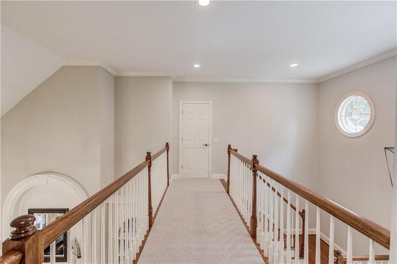 Image for property 623 Old Collins Road, Hoschton, GA 30548