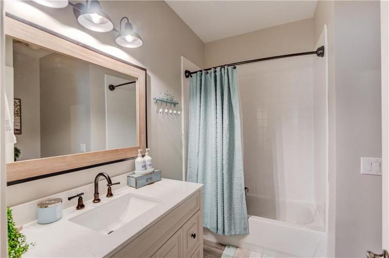Image for property 623 Old Collins Road, Hoschton, GA 30548