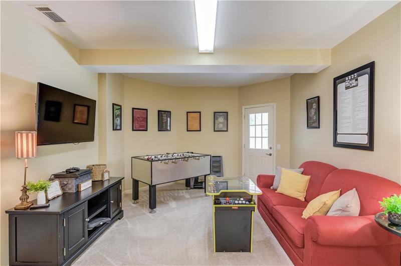 Image for property 623 Old Collins Road, Hoschton, GA 30548