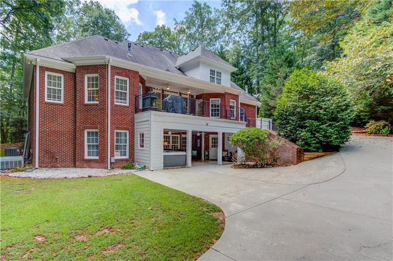 Image for property 623 Old Collins Road, Hoschton, GA 30548