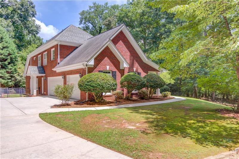 Image for property 623 Old Collins Road, Hoschton, GA 30548