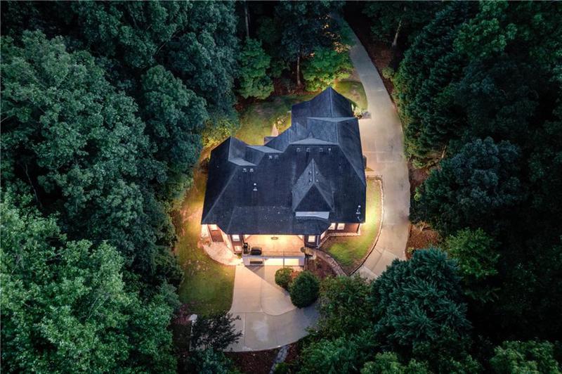 Image for property 623 Old Collins Road, Hoschton, GA 30548