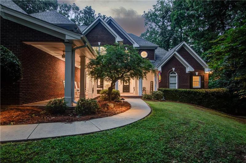 Image for property 623 Old Collins Road, Hoschton, GA 30548