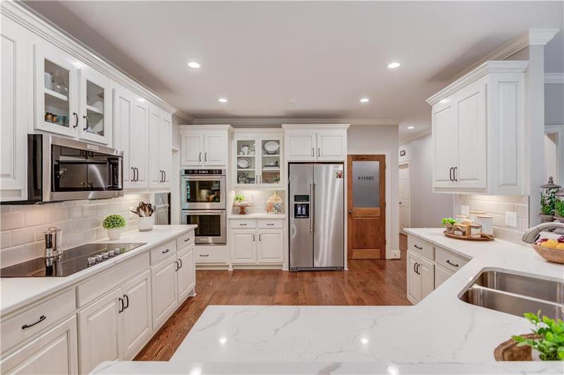 Image for property 623 Old Collins Road, Hoschton, GA 30548