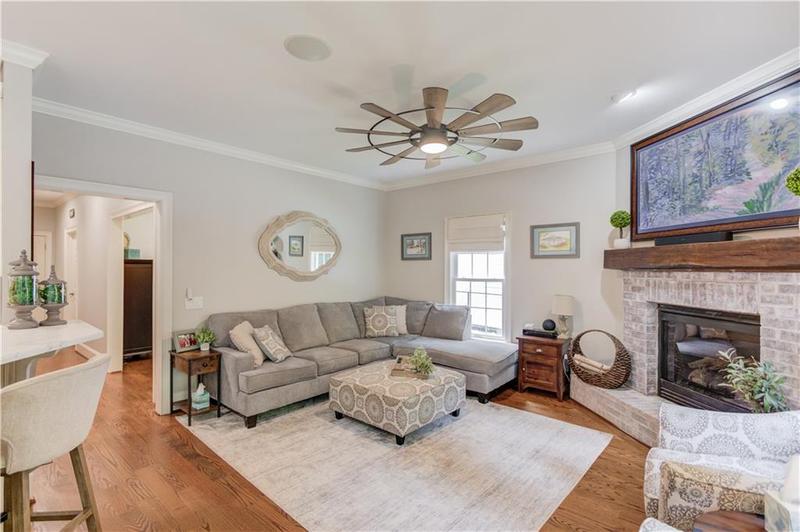 Image for property 623 Old Collins Road, Hoschton, GA 30548