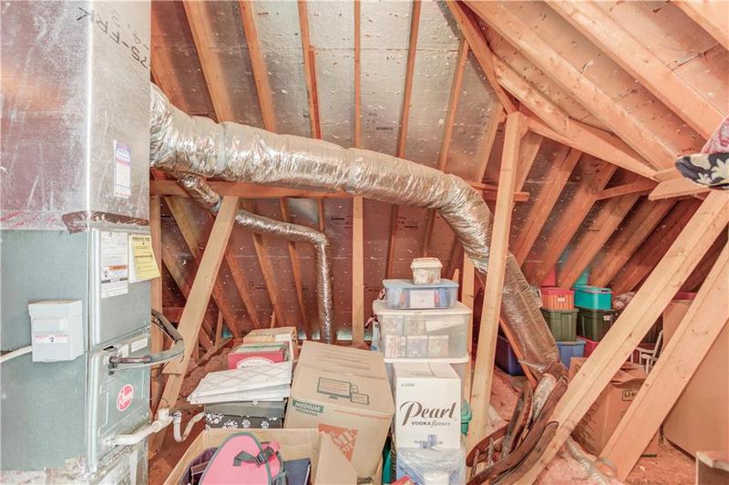 Image for property 623 Old Collins Road, Hoschton, GA 30548