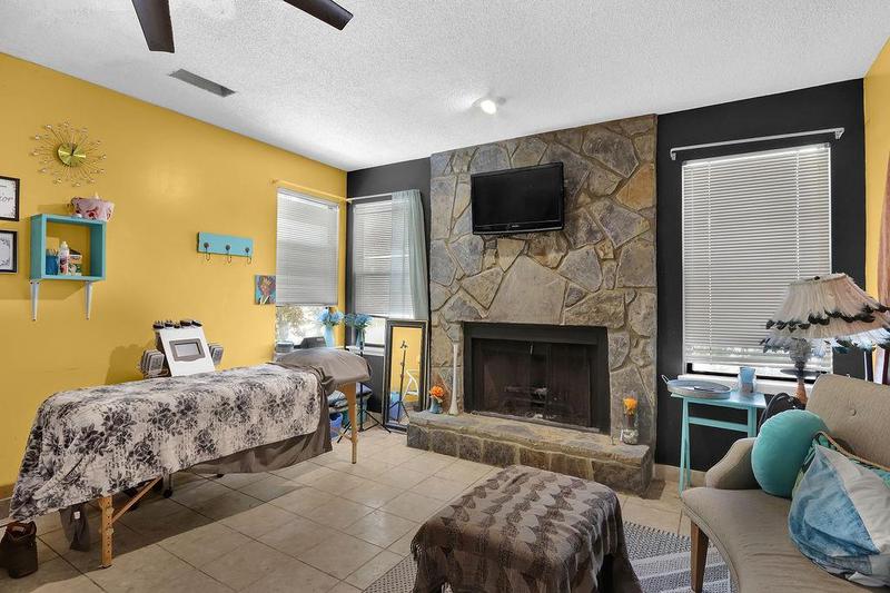 Image for property 1651 Links Overlook, Stone Mountain, GA 30088