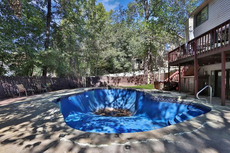 Image for property 1651 Links Overlook, Stone Mountain, GA 30088