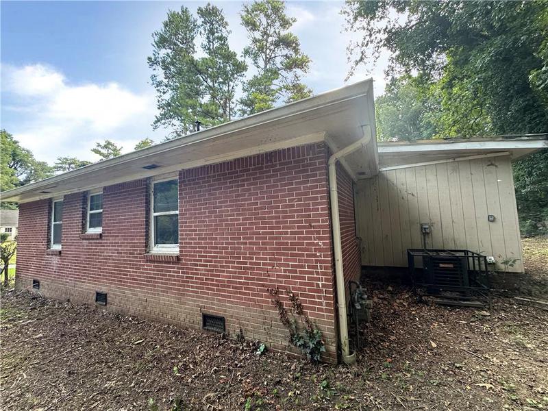 Image for property 2084 Snow Road, Atlanta, GA 30311