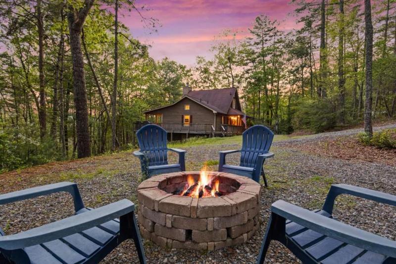 Image for property 142 Amelia Lane, Blue Ridge, GA 30513