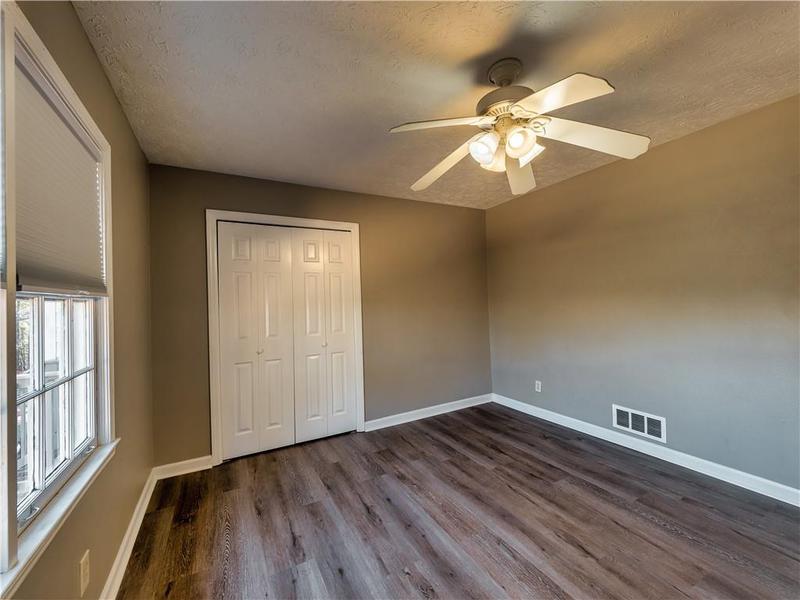 Image for property 11511 Highway 92, Woodstock, GA 30188