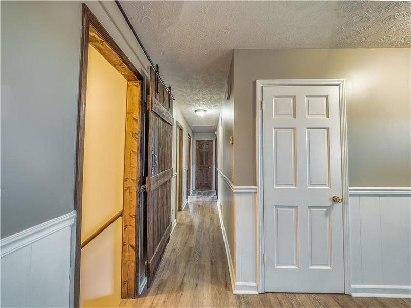 Image for property 11511 Highway 92, Woodstock, GA 30188