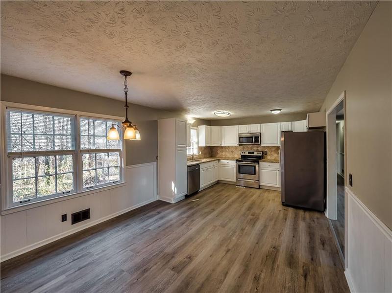 Image for property 11511 Highway 92, Woodstock, GA 30188