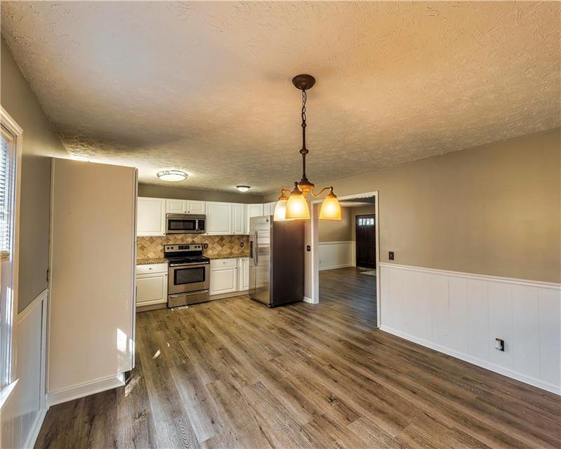 Image for property 11511 Highway 92, Woodstock, GA 30188