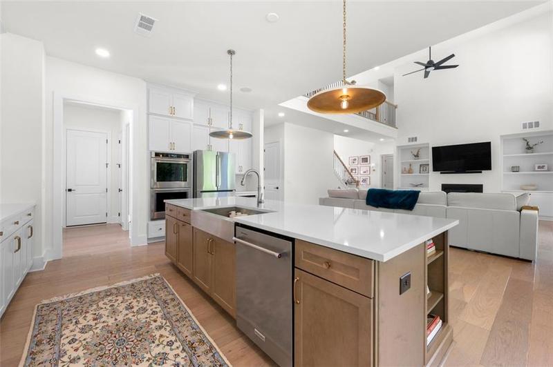 Image for property 17145 River Overlook Drive, Roswell, GA 30075