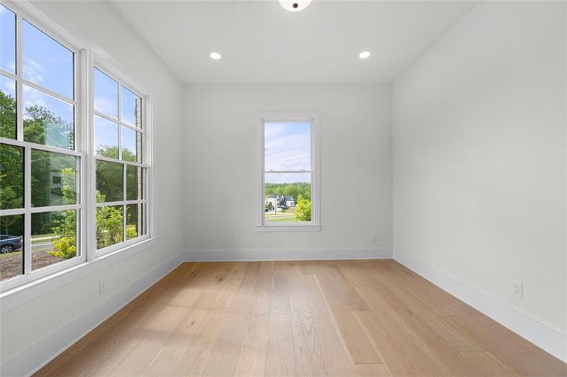 Image for property 17145 River Overlook Drive, Roswell, GA 30075