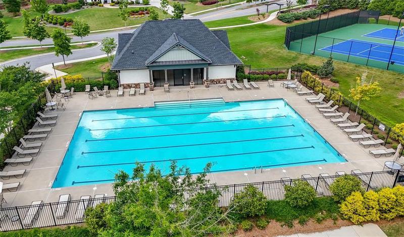 Image for property 17145 River Overlook Drive, Roswell, GA 30075
