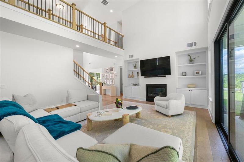 Image for property 17145 River Overlook Drive, Roswell, GA 30075