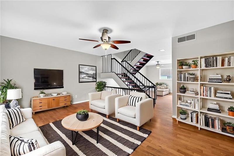 Image for property 7321 Cardigan Circle, Atlanta, GA 30328