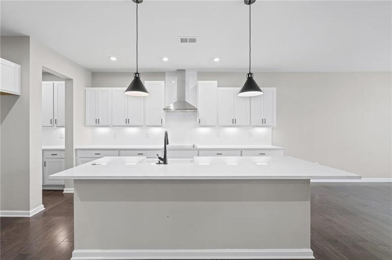 Image for property 752 Crystal Lake Parkway, Hoschton, GA 30548