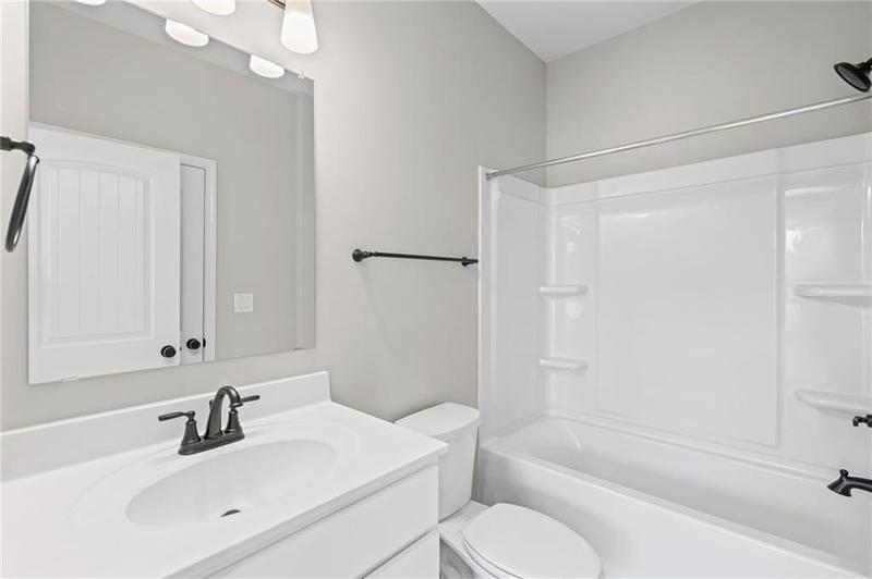 Image for property 752 Crystal Lake Parkway, Hoschton, GA 30548