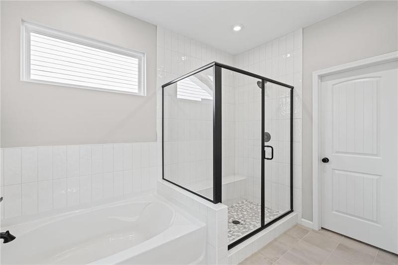 Image for property 752 Crystal Lake Parkway, Hoschton, GA 30548