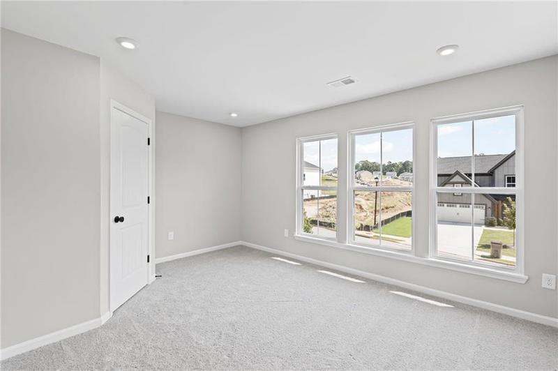 Image for property 752 Crystal Lake Parkway, Hoschton, GA 30548