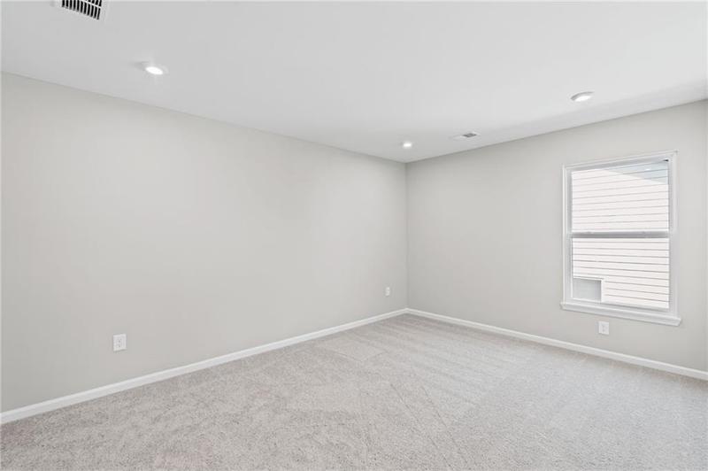 Image for property 752 Crystal Lake Parkway, Hoschton, GA 30548