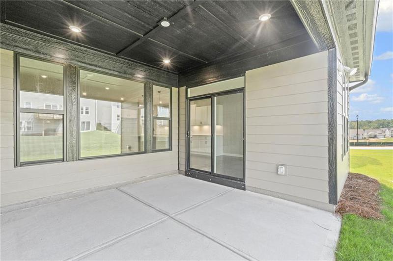 Image for property 752 Crystal Lake Parkway, Hoschton, GA 30548