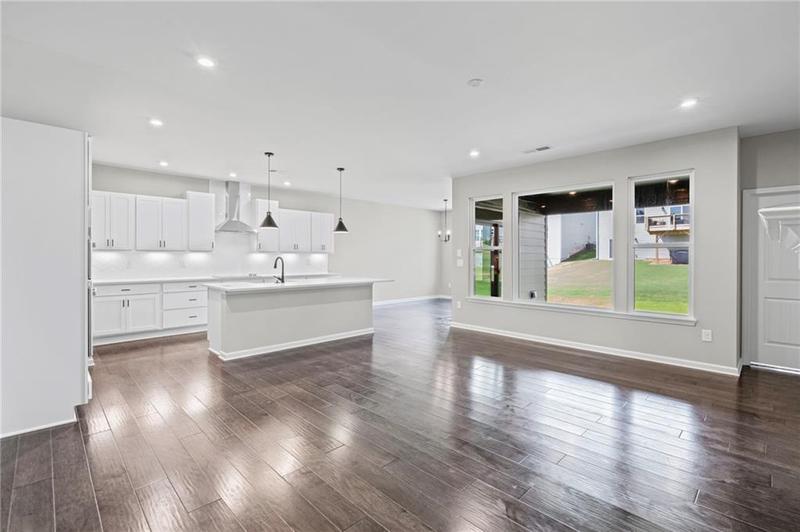 Image for property 752 Crystal Lake Parkway, Hoschton, GA 30548