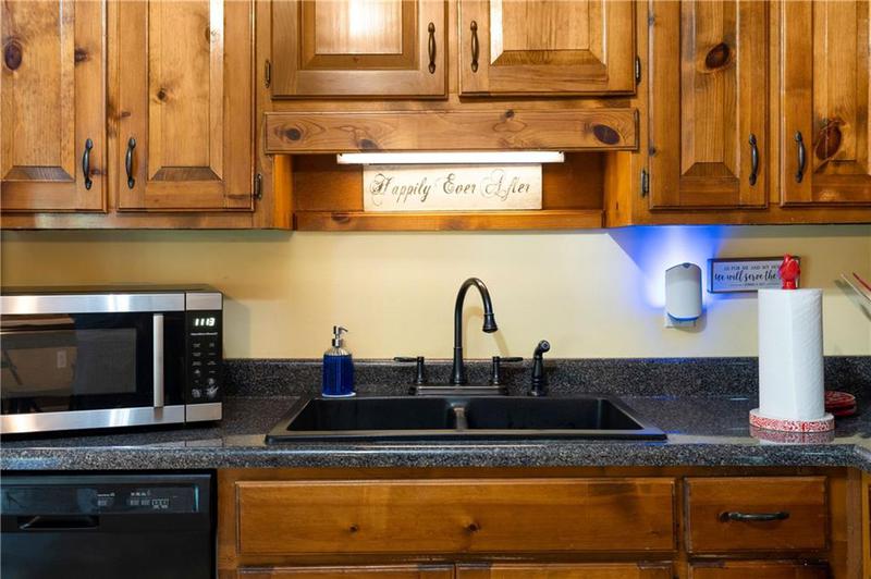 Image for property 55 Zona Kay Circle, Silver Creek, GA 30173