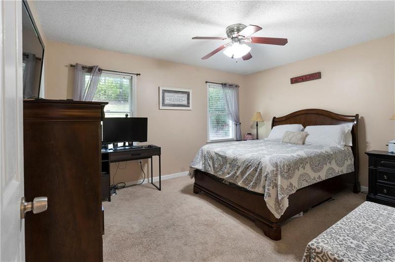Image for property 55 Zona Kay Circle, Silver Creek, GA 30173
