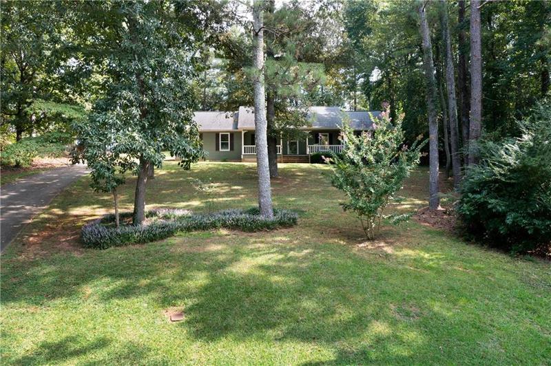 Image for property 55 Zona Kay Circle, Silver Creek, GA 30173