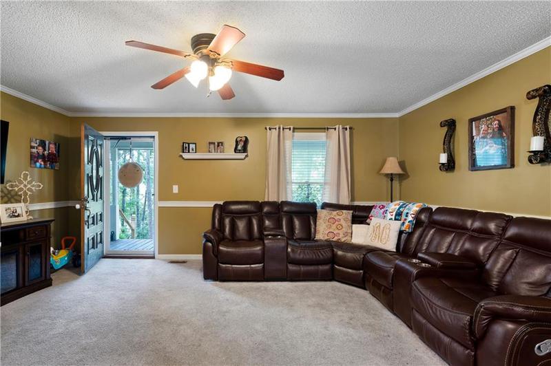 Image for property 55 Zona Kay Circle, Silver Creek, GA 30173